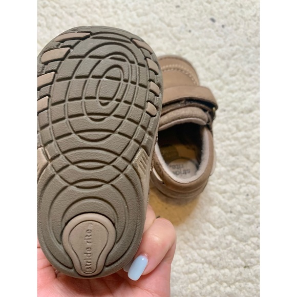 Stride Rite size 4W toddler boys - Picture 2 of 3